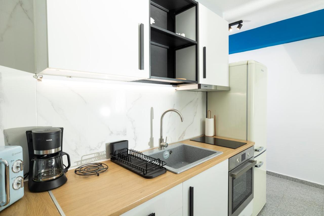 Appartement Delmare D12 *